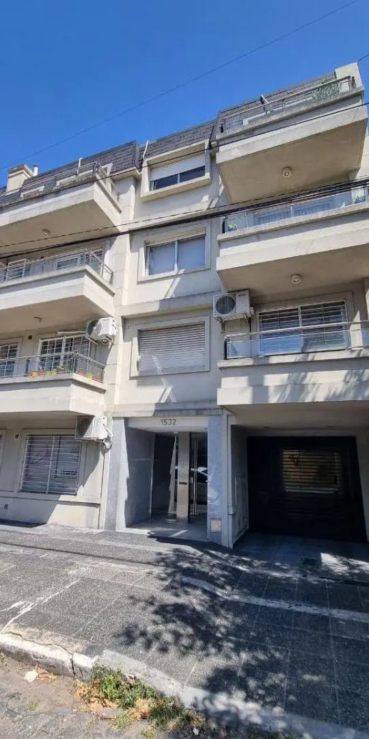 Departamento de 2 Ambientes con Balcón 1