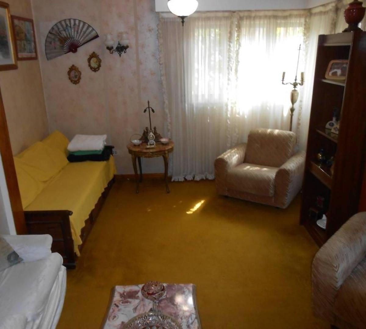 Haedo - Venta - Casa en Dos Plantas 4