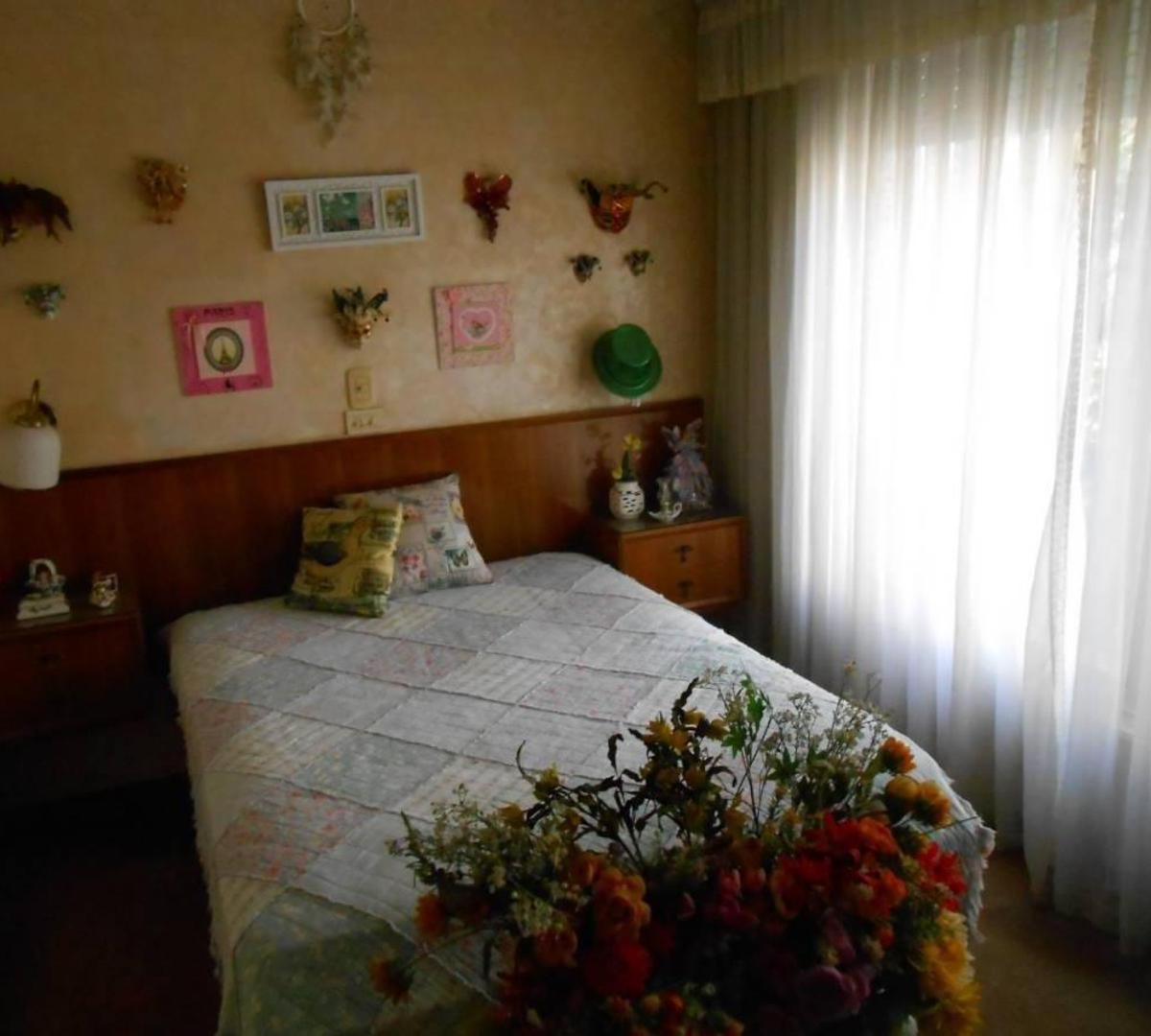 Haedo - Venta - Casa en Dos Plantas 3