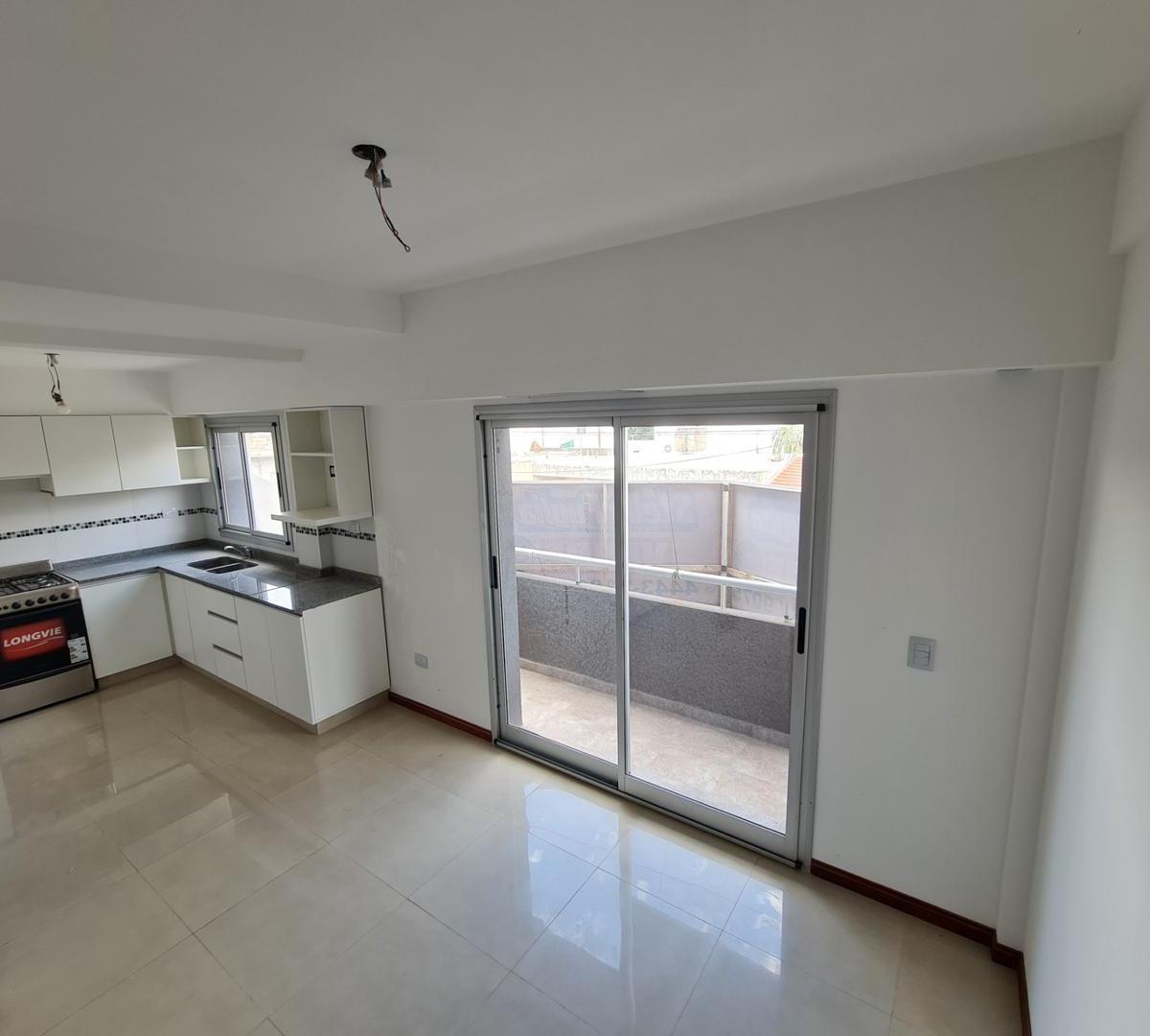 Foto de DEPARTAMENTO DOS AMBIENTES Y MEDIO A ESTRENAR DE CATEGORIA, imagen 3