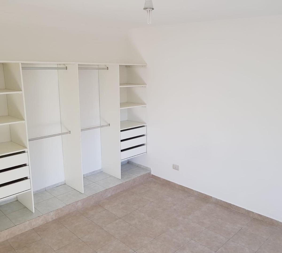 Foto de DEPARTAMENTO EN VENTA 2 AMB CON PATIO Y BALCON, imagen 3