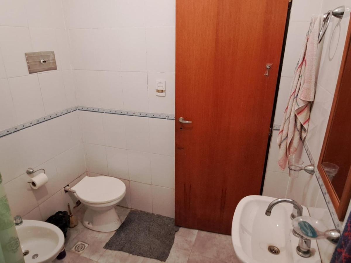 CASA EN VENTA 3 AMBIENTES JARDIN Y COCHERA RAFAEL CASTILLO