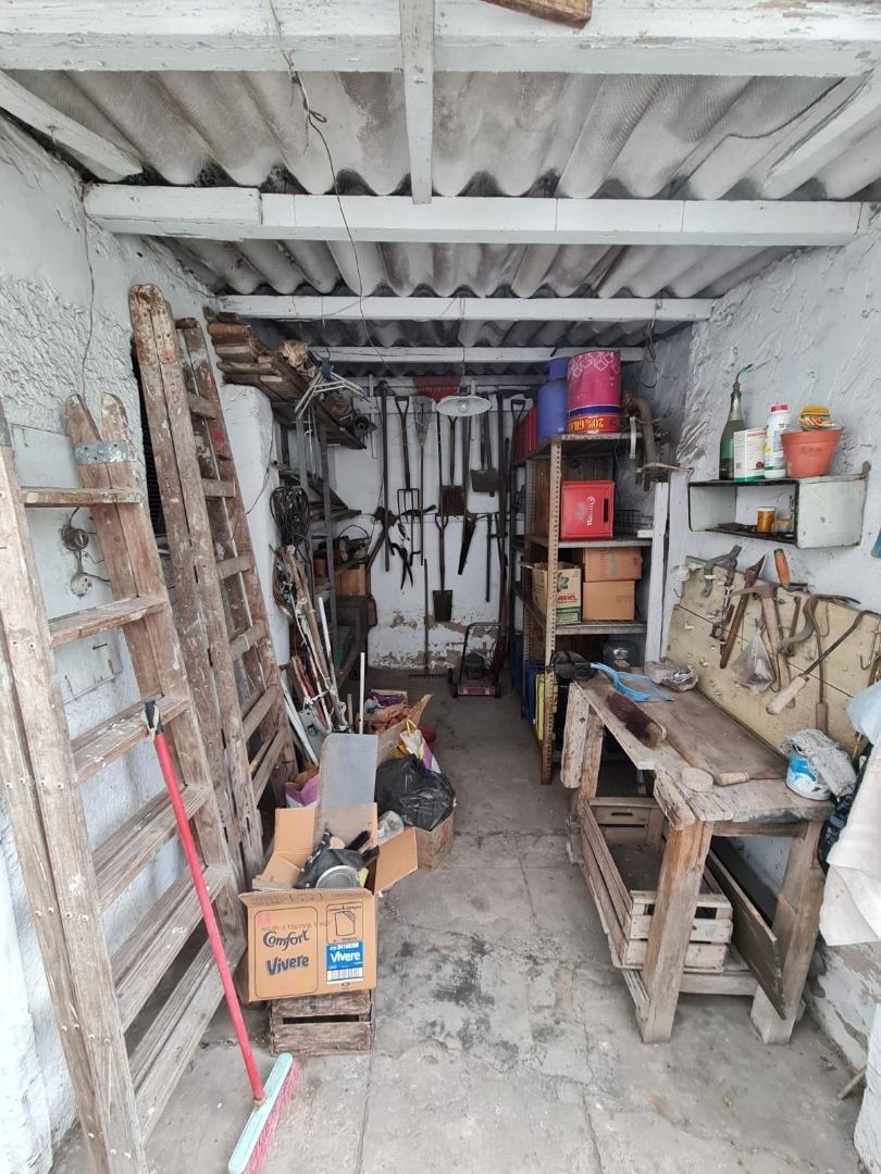 CASA CON JARDIN Y COCHERA EN VENTA APTO CREDITO