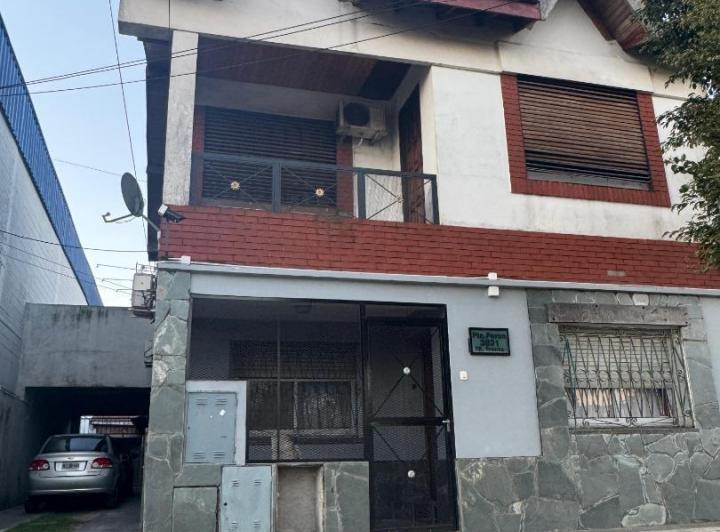 PH 4 AMBIENTES AL FRENTE PLANTA BAJA EN VENTA