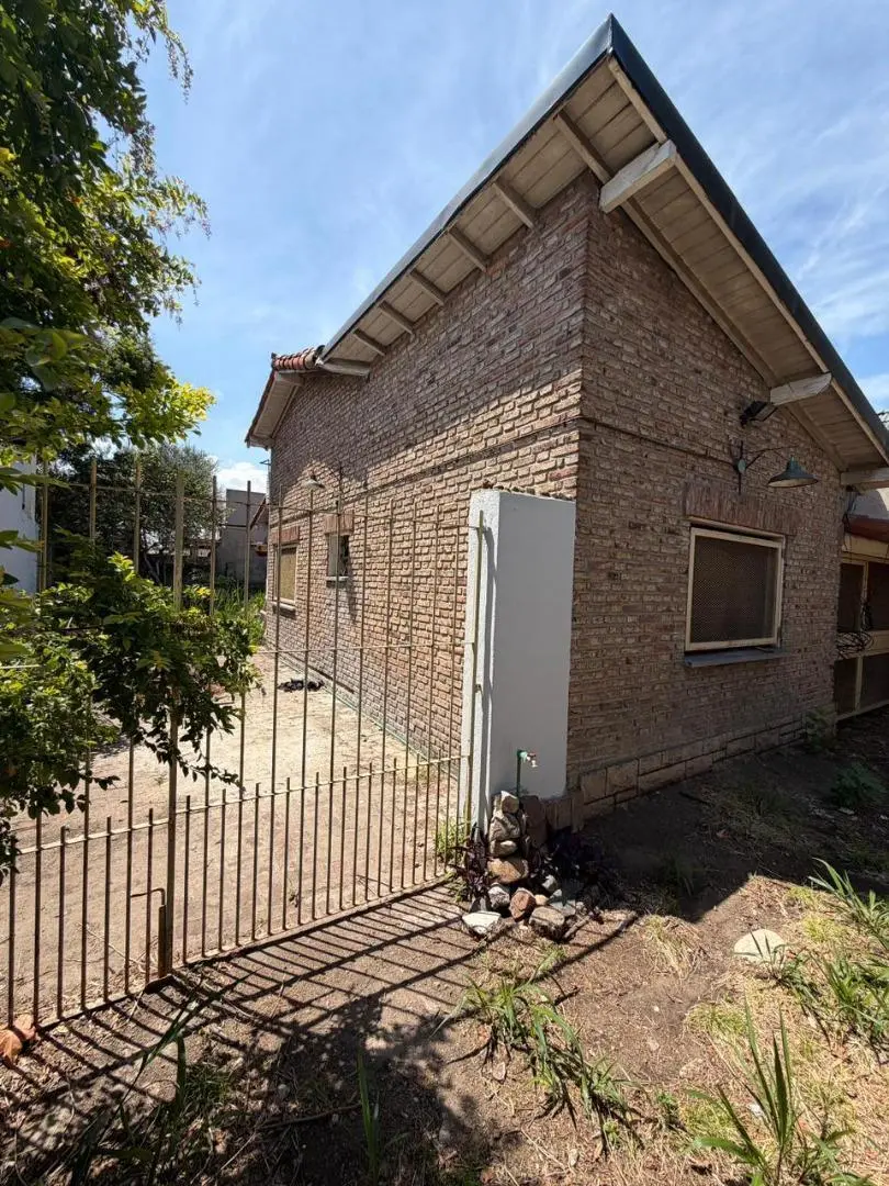 CASA EN VENTA VILLA LUZURIAGA - TOMA MENOR VALOR - FINANCIA 2