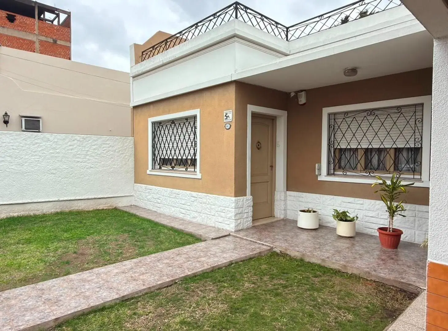CASA MULTIFAMILIAR EN VENTA RAMOS MEJIA 2