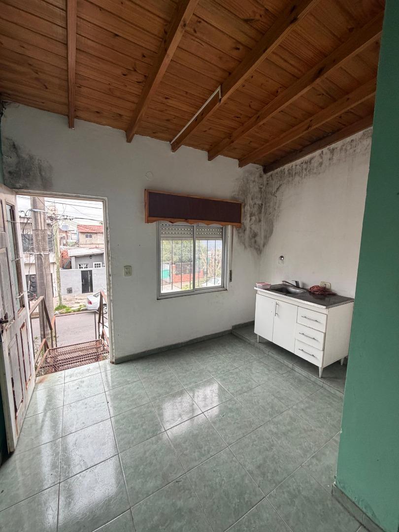 Foto de PH EN VENTA 3 AMBIENTES JARDIN Y COCHERA - SAN JUSTO, imagen 1