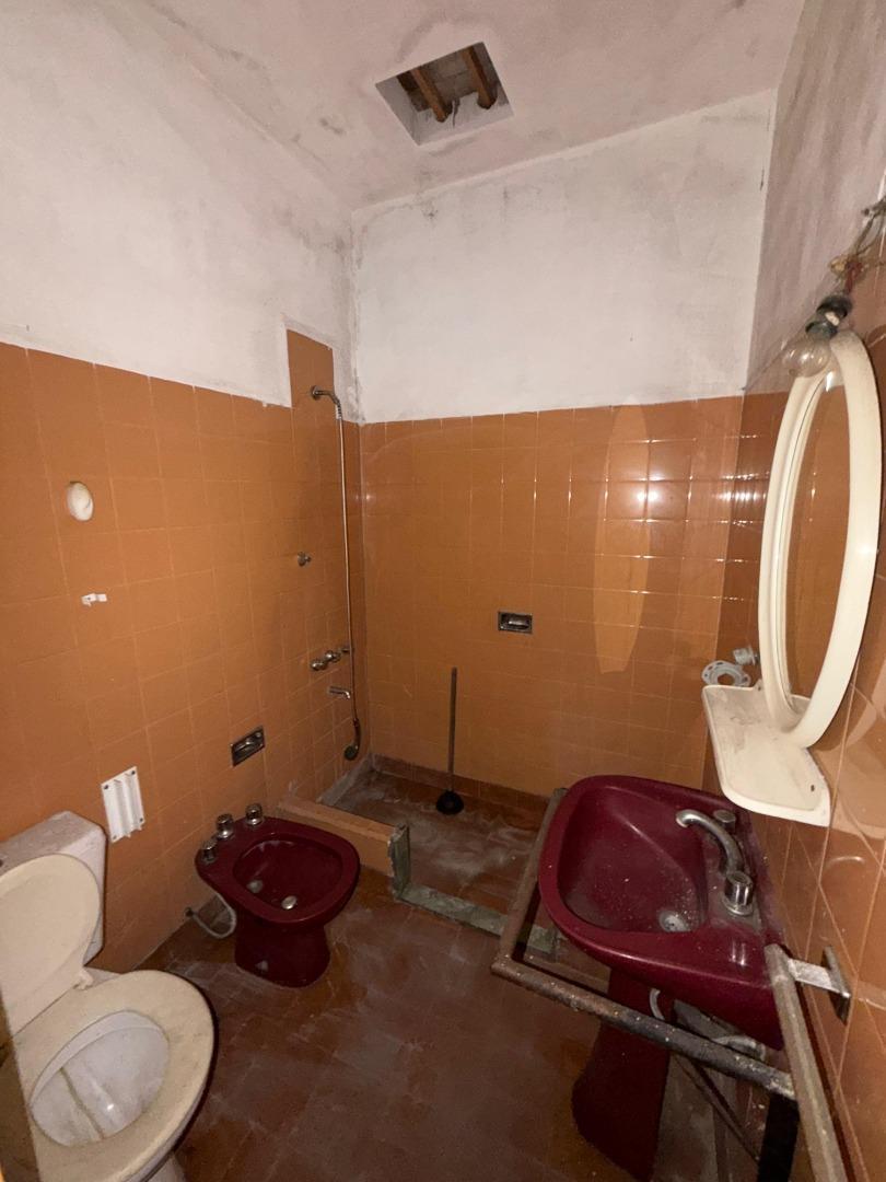 Foto de PH EN VENTA 3 AMBIENTES JARDIN Y COCHERA - SAN JUSTO, imagen 2