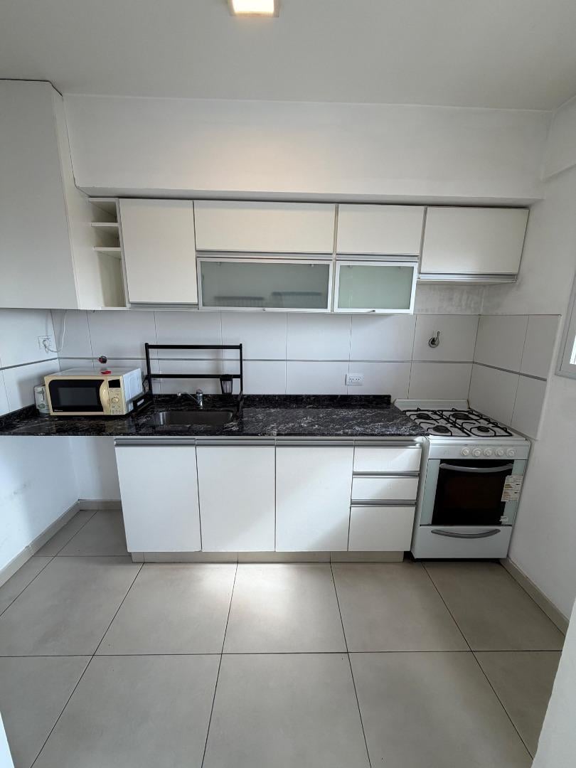 Foto de DEPARTAMENTO 2 AMBIENTES AMUEBLADO EN ALQUILER, imagen 3