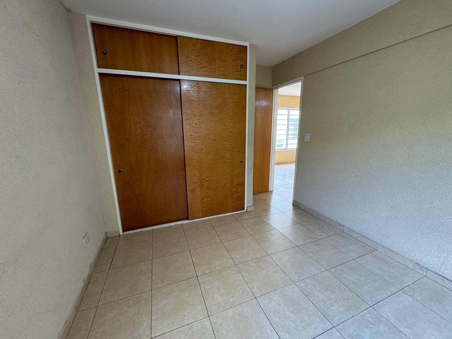Foto de DEPARTAMENTO 2 AMBIENTES EN VENTA - APTO CREDITO MORON, imagen 4