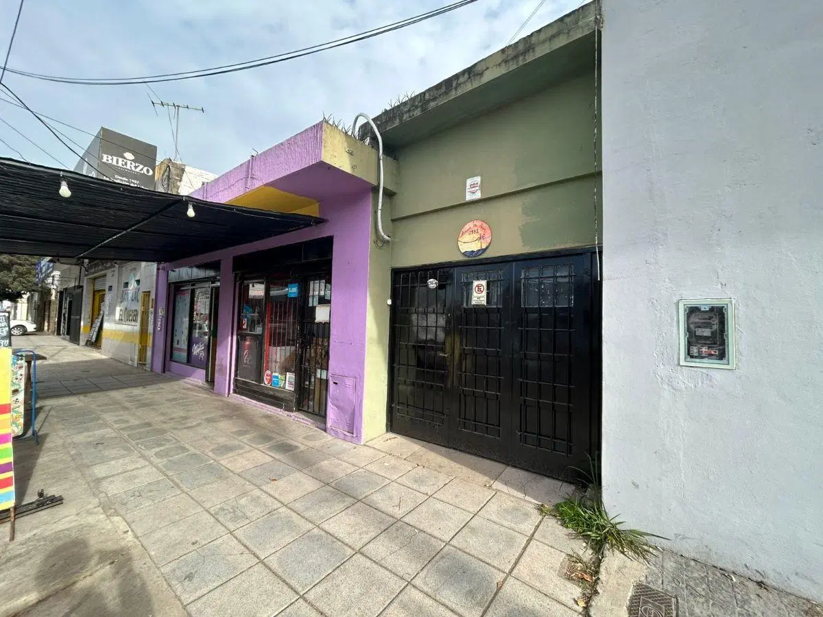 Casa 4 Amb. En Alquiler Sobre Av. Peron 2900 - San Miguel 3