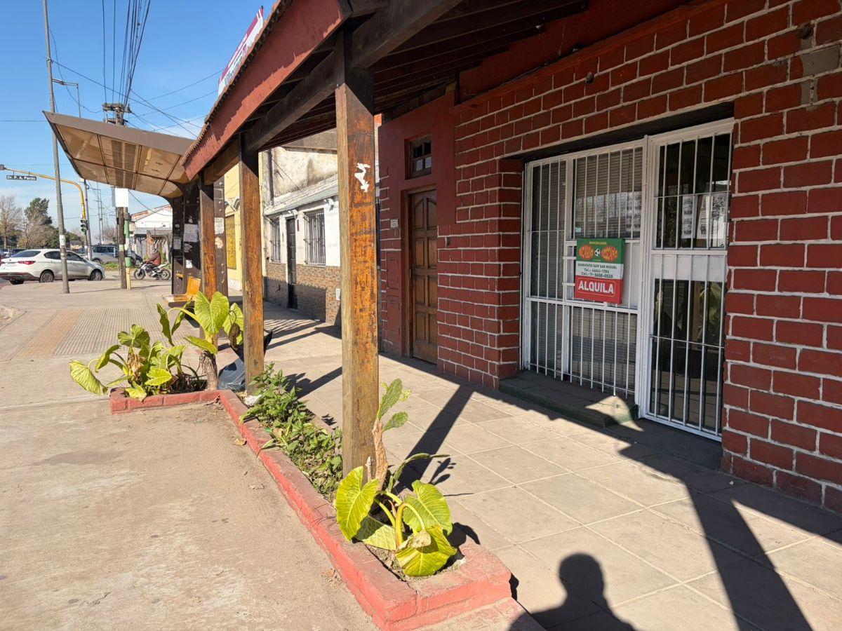 Foto de Local Comercial En Ruta 8 Y Pardo - San Miguel En Alquiler, imagen 2
