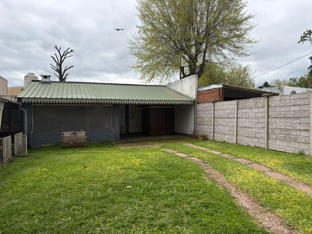 Foto de Lote Sup. 207mts² Con Quincho En Los Polvorines - Venta, imagen 4