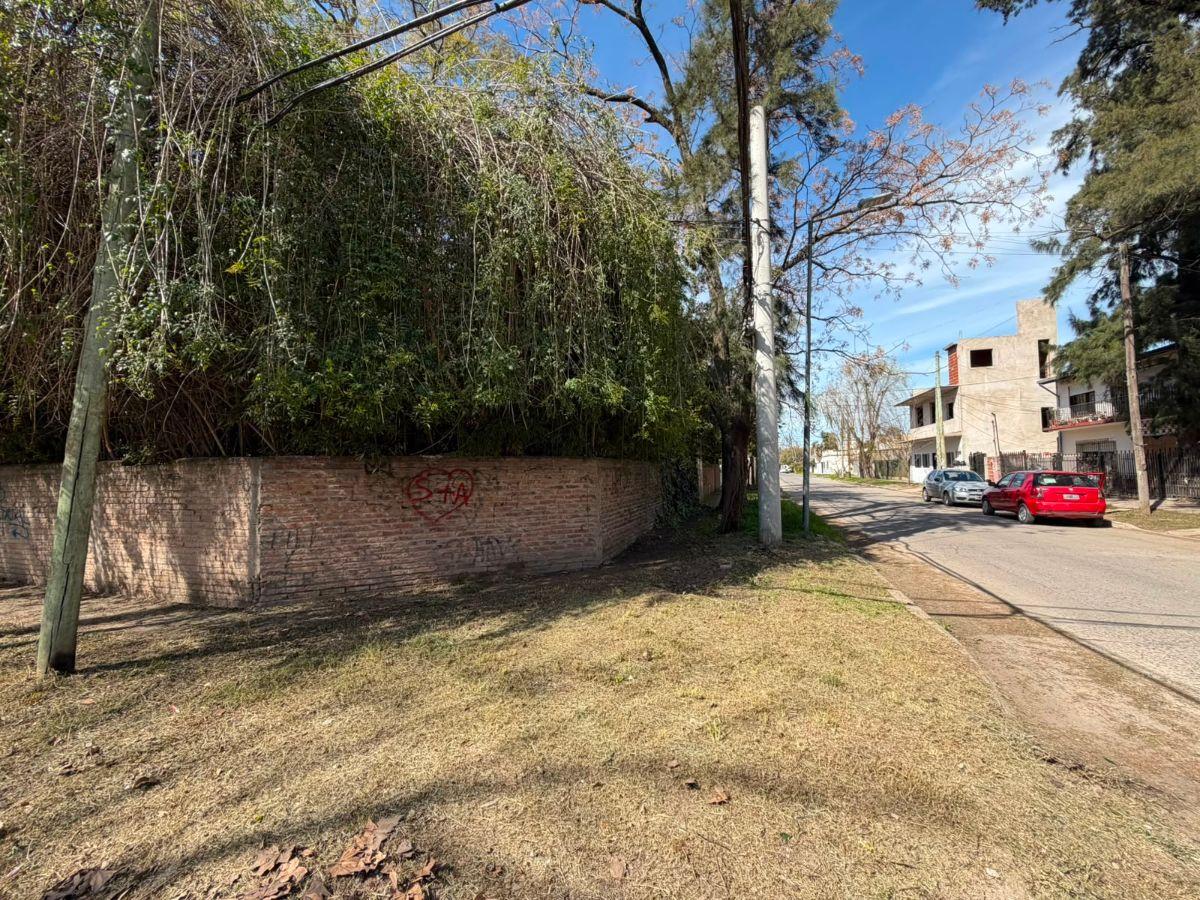 Foto de Lote Esquina Baldio 293 M2 Dorrego Y Letonia En Venta - San Miguel, imagen 3