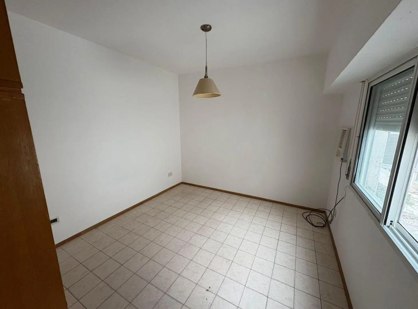Departamento de escalera, en alquiler de 1 dormitorio en Pichincha 5