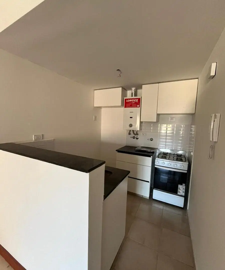 Departamento semipiso en alquiler, de un dormitorio en Barrio Martin 1