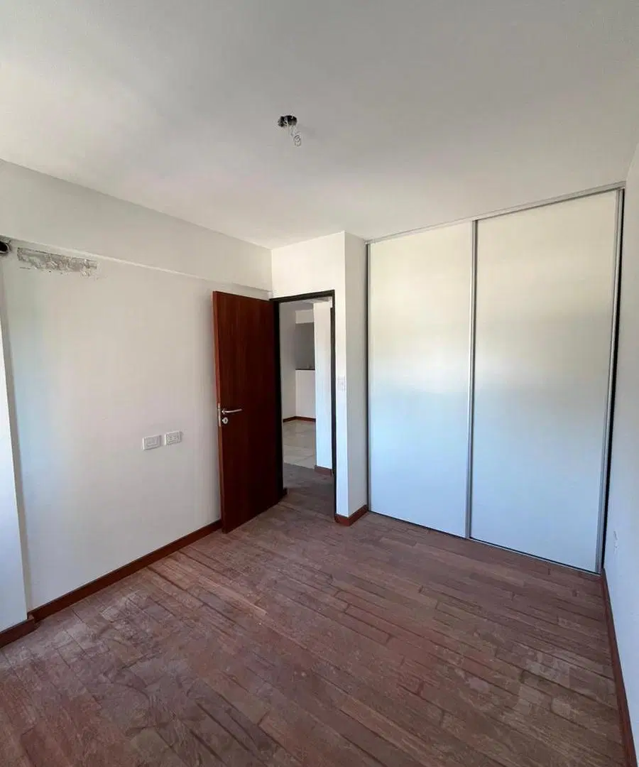 Departamento semipiso en alquiler, de un dormitorio en Barrio Martin 3