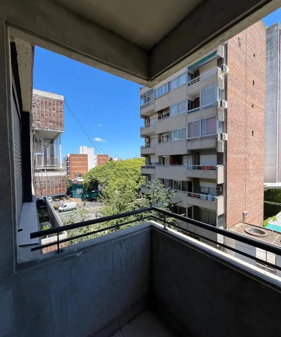 Departamento semipiso en alquiler, de un dormitorio en Barrio Martin 2