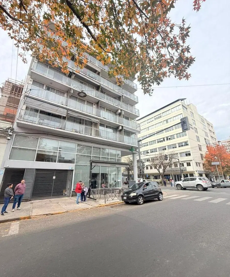 Departamento de 1 dormitorio a la venta, apto alquiler temporal, frente a Santarorio de la Mujer. 2