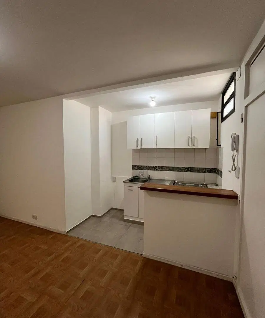 Departamento en Martin de un dormitorio - vista parcial al río 3