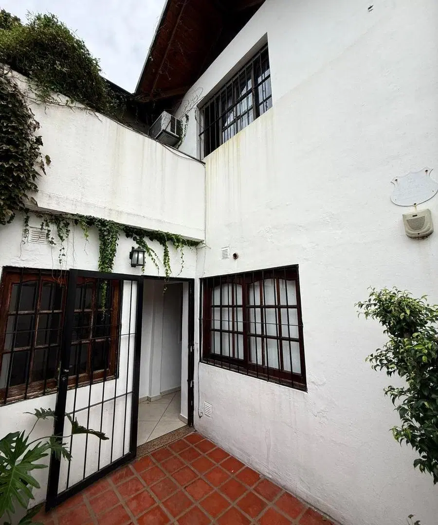 Venta - Casa interna única de 3 dormitorios. 1