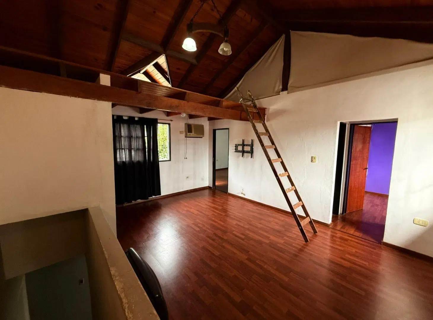 Venta - Casa interna única de 3 dormitorios. 3