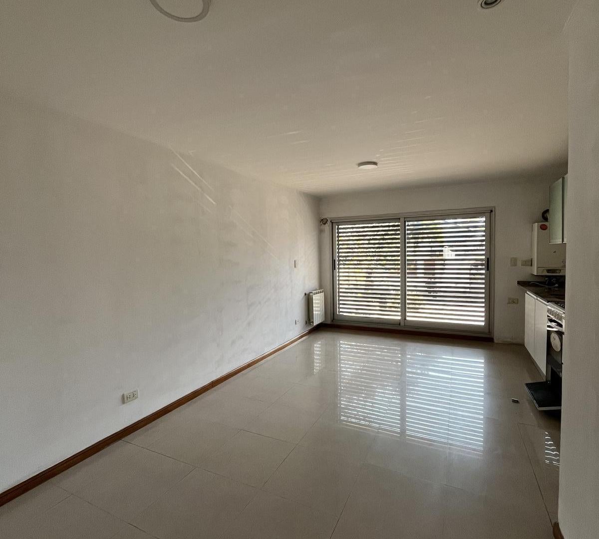Foto de Depto de un dormitorio frente al parque Independencia, imagen 2