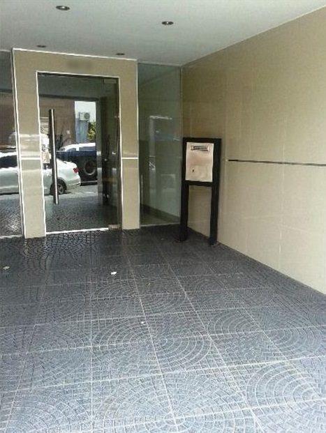 Departamento de 3 Ambientes Moderno Al Contrafrente con Balcón y 2 Baños! 5