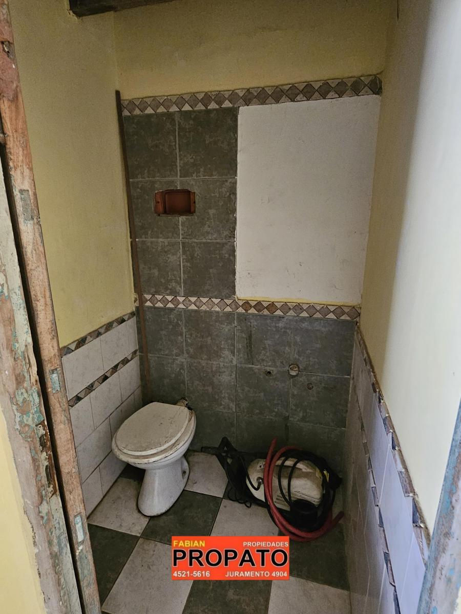 Casa de 6 Ambs con 2 Baños, 2 Cocheras, Jardín y Terraza Sobre Lote Propio! 5