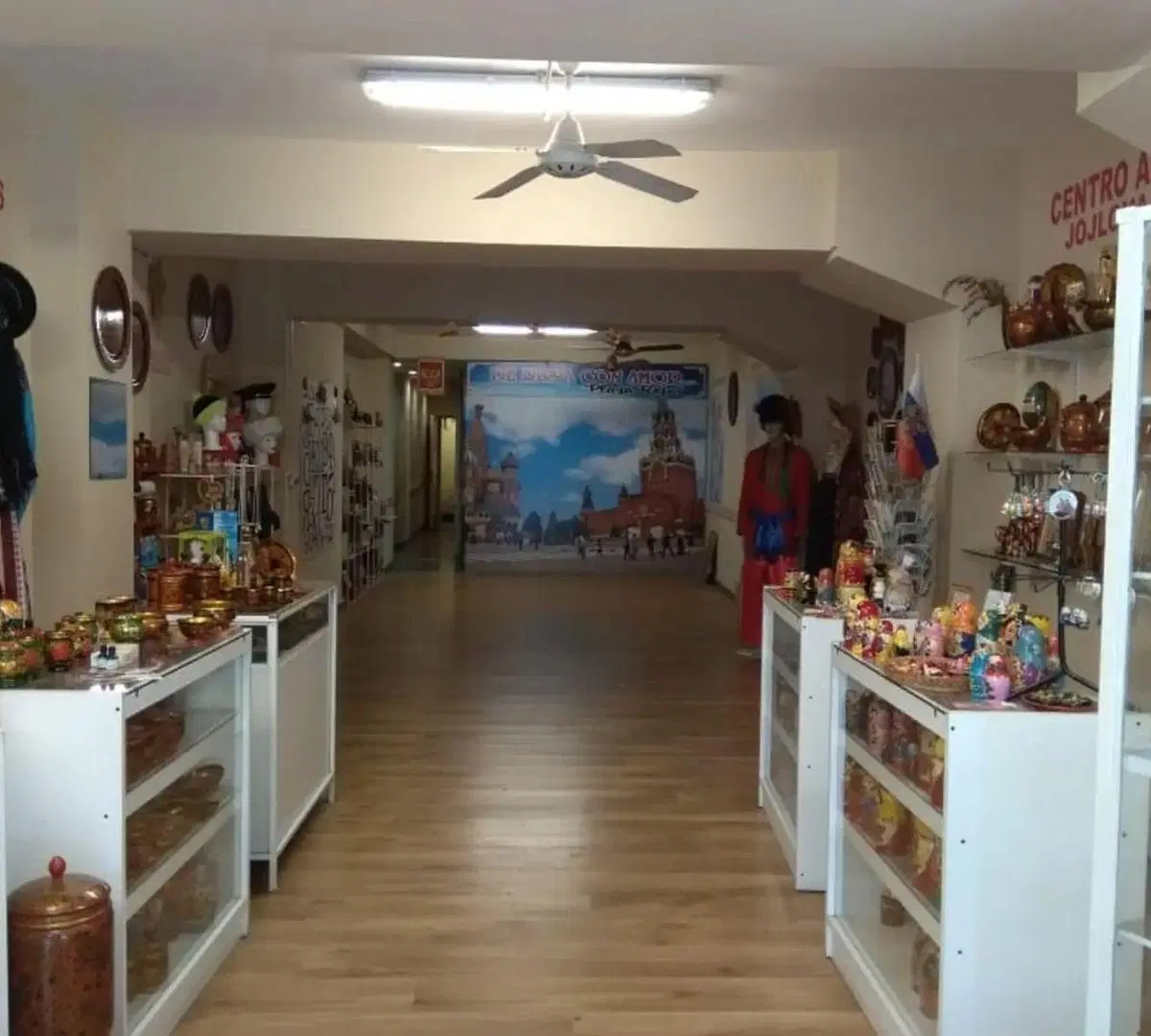 Local a la calle de 130m² y 4.50mts de frente con sótano, cocina y 2 baños en excelente ubicación! 3