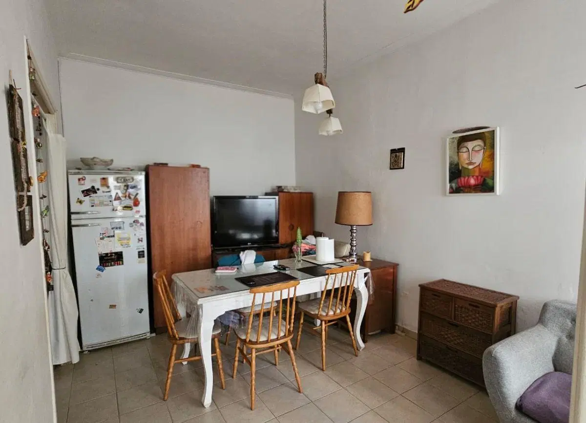 Ph de 3 ambientes en planta baja al frente con entrada independiente y patio! Sin expensas!! 3