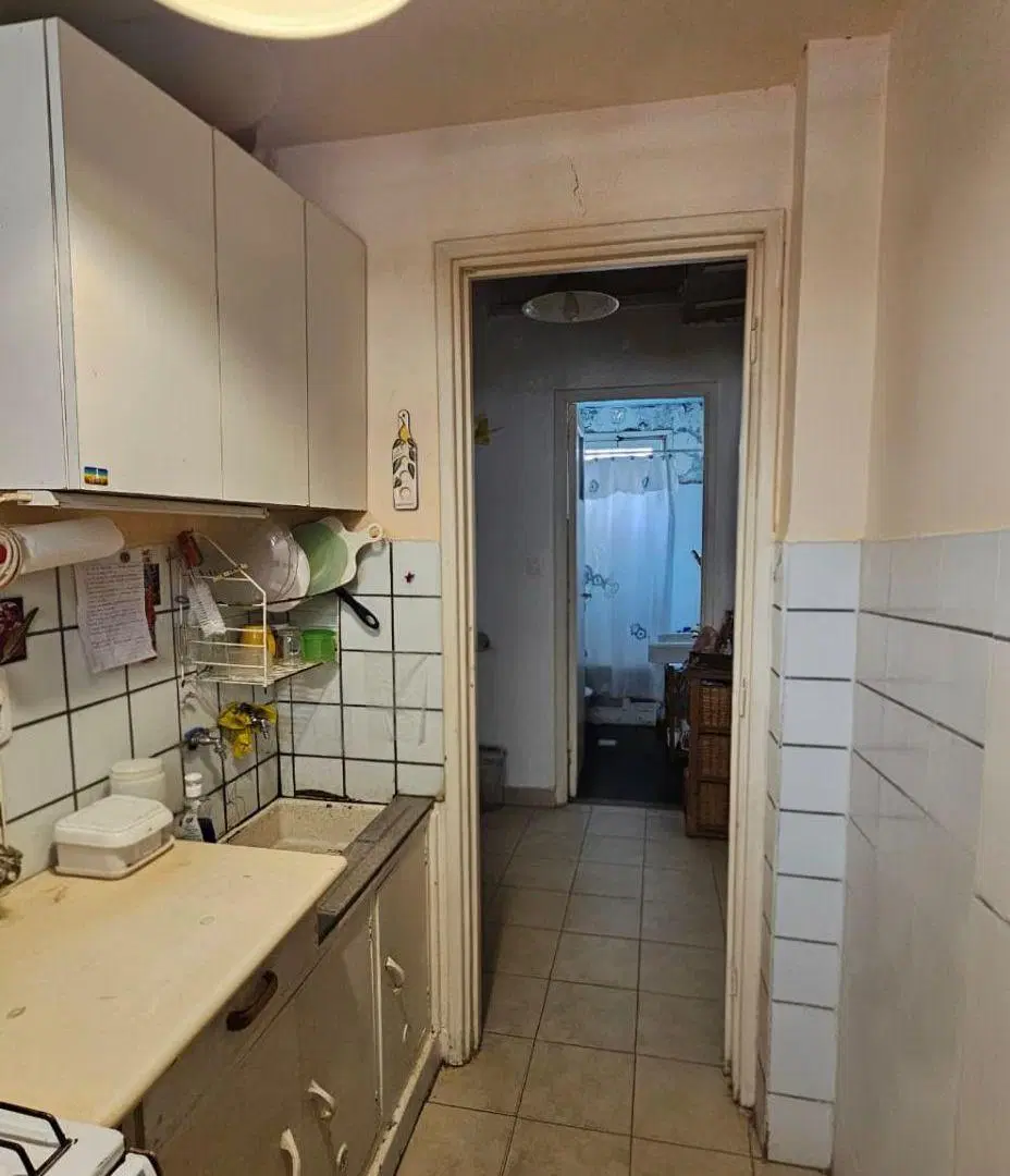 Ph de 3 ambientes en planta baja al frente con entrada independiente y patio! Sin expensas!! 8