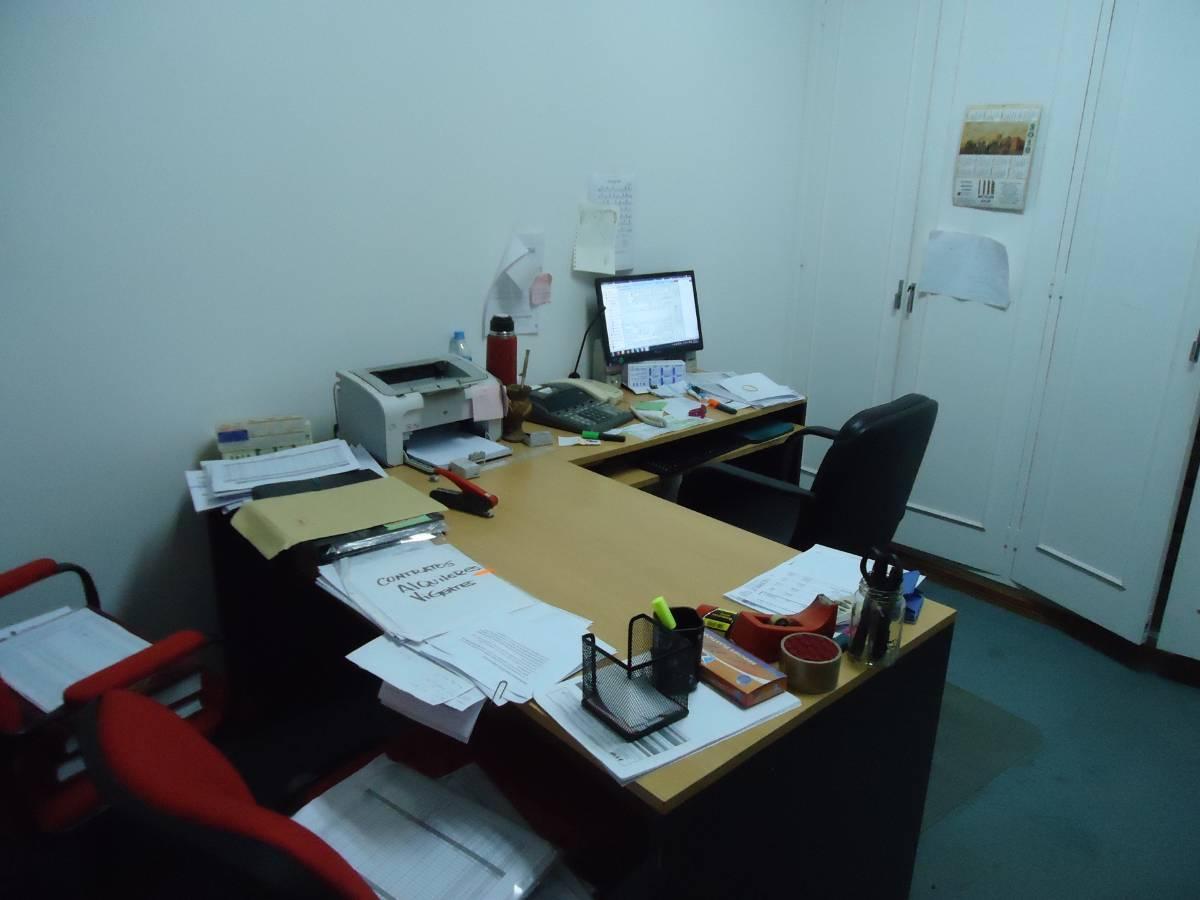 V. Urquiza: 8 Amb. P - H Uso Comercial! 200 m² Cub. Incas y Triunvirato 5