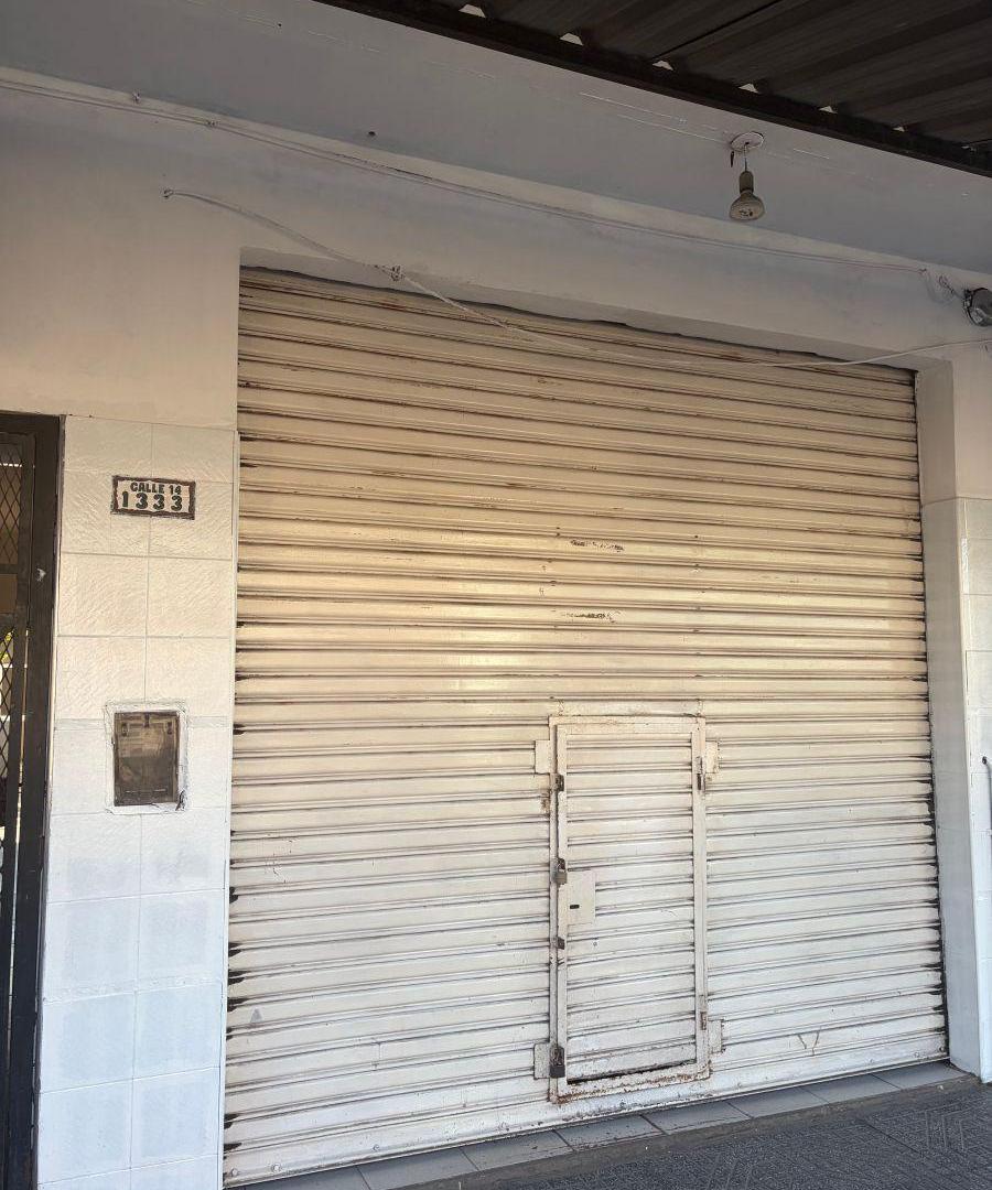 Foto de PH 3 Locales y 3 departamentos en venta en Florencio Varela, imagen 1