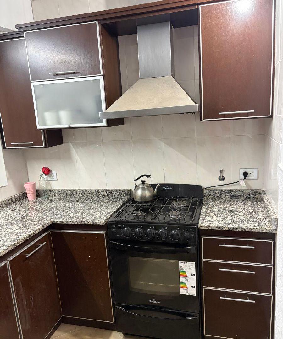 Foto de PH de 54 m² con 2 dormitorios en venta en Bernal Oeste, imagen 5