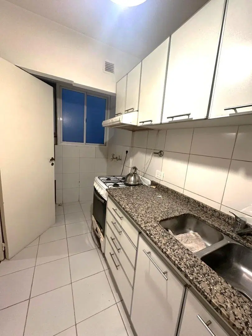 Departamento de 2 ambientes muy bien ubicado 2