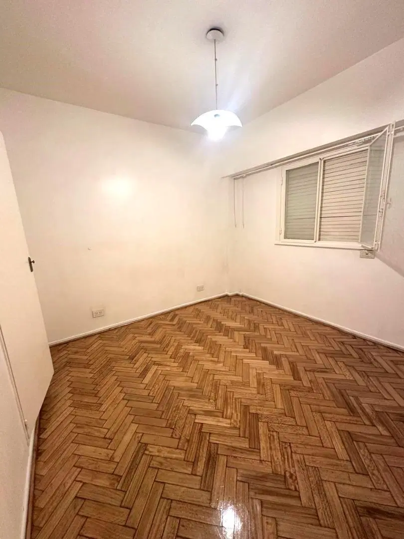 Departamento de 2 ambientes muy bien ubicado 3