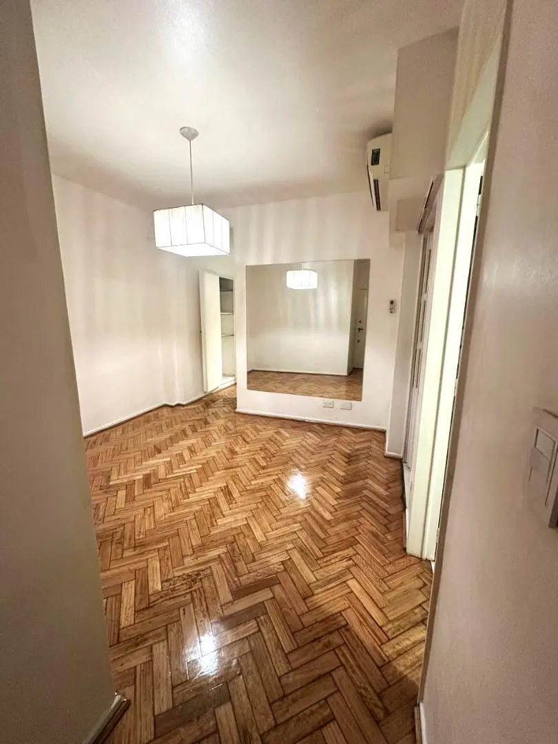Departamento de 2 ambientes muy bien ubicado 1