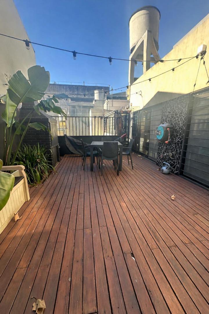 Foto de PH EN VENTA MUY LUMINOSO CON TERRAZA Y PARRILLA, imagen 5