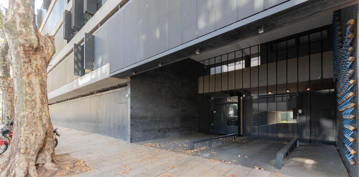 Venta Duplex de Categoría Terraza Quincho Parrilla Cochera Full Amenities 4