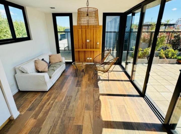 VENTA DUPLEX de categoría terraza quincho parrilla cochera full amenities 1