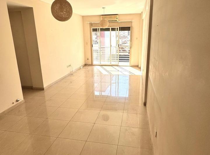 HERMOSO 3 AMBIENTRES AL FRENTE CON BALCON TOILETTE COCINA COMEDOR LAVADERO 3