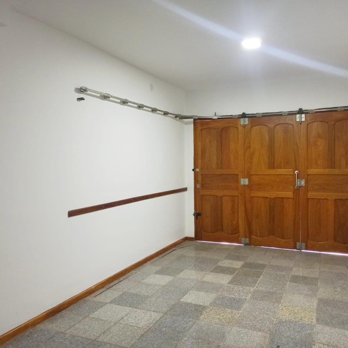 Casa en Venta - 4 Dorm. 2