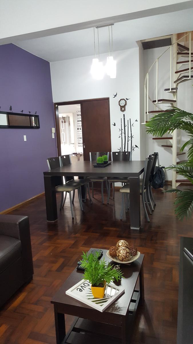 Casa en VENTA - 2 DORMITORIOS - IMPECABLE