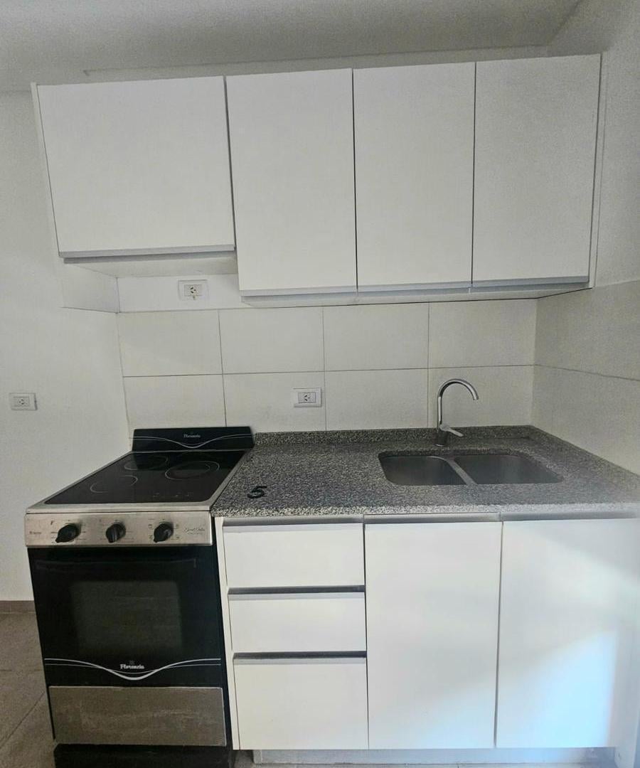 Foto de ALQUILER - 1 DORMITORIO - Centro, imagen 3