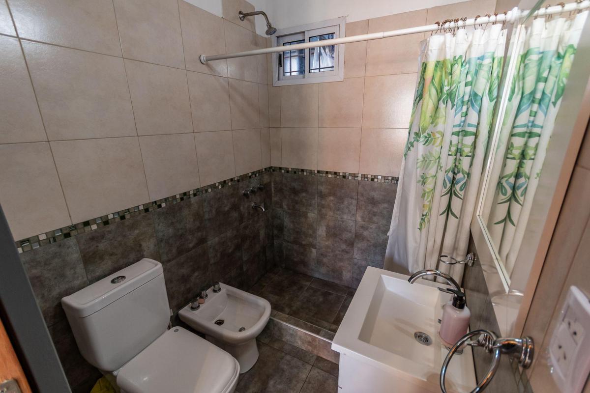 Venta PH Multifamiliar con Patio en Mataderos 5