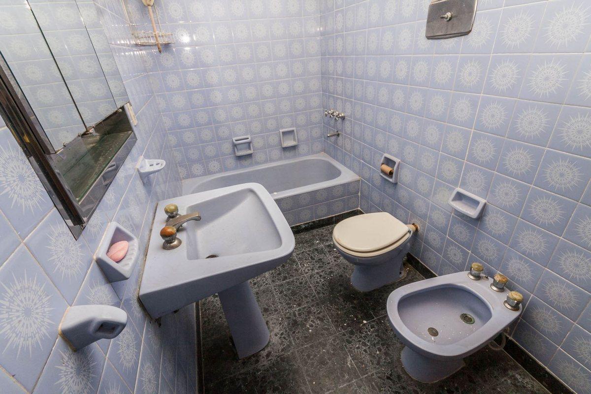 Venta - Casa 5 Amb con Pileta - Caba 1