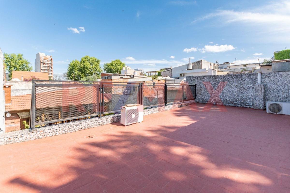 Venta Casa Tipo PH 6amb C/jardín, Terraza y Cochera 3