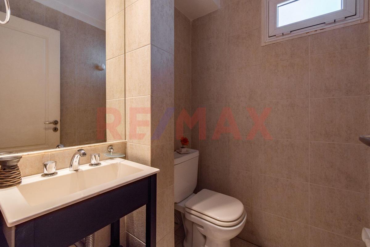 Venta Dpto 3 Amb Balcón Cochera en Pque. Chacabuco 4