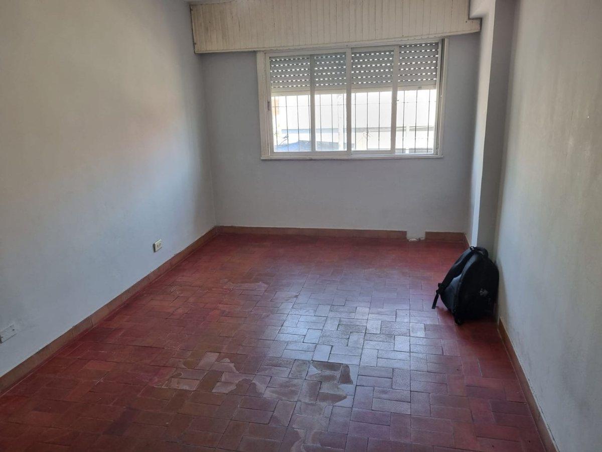 Venta Propiedad en Bloque Pb: 5 Loc. Pa: 4 Dptos 3